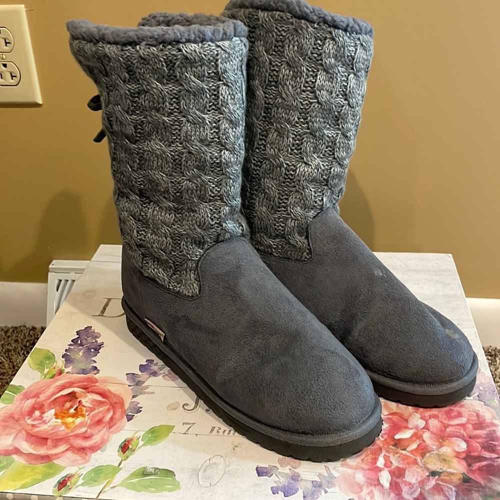 Muk Luk winter boots
